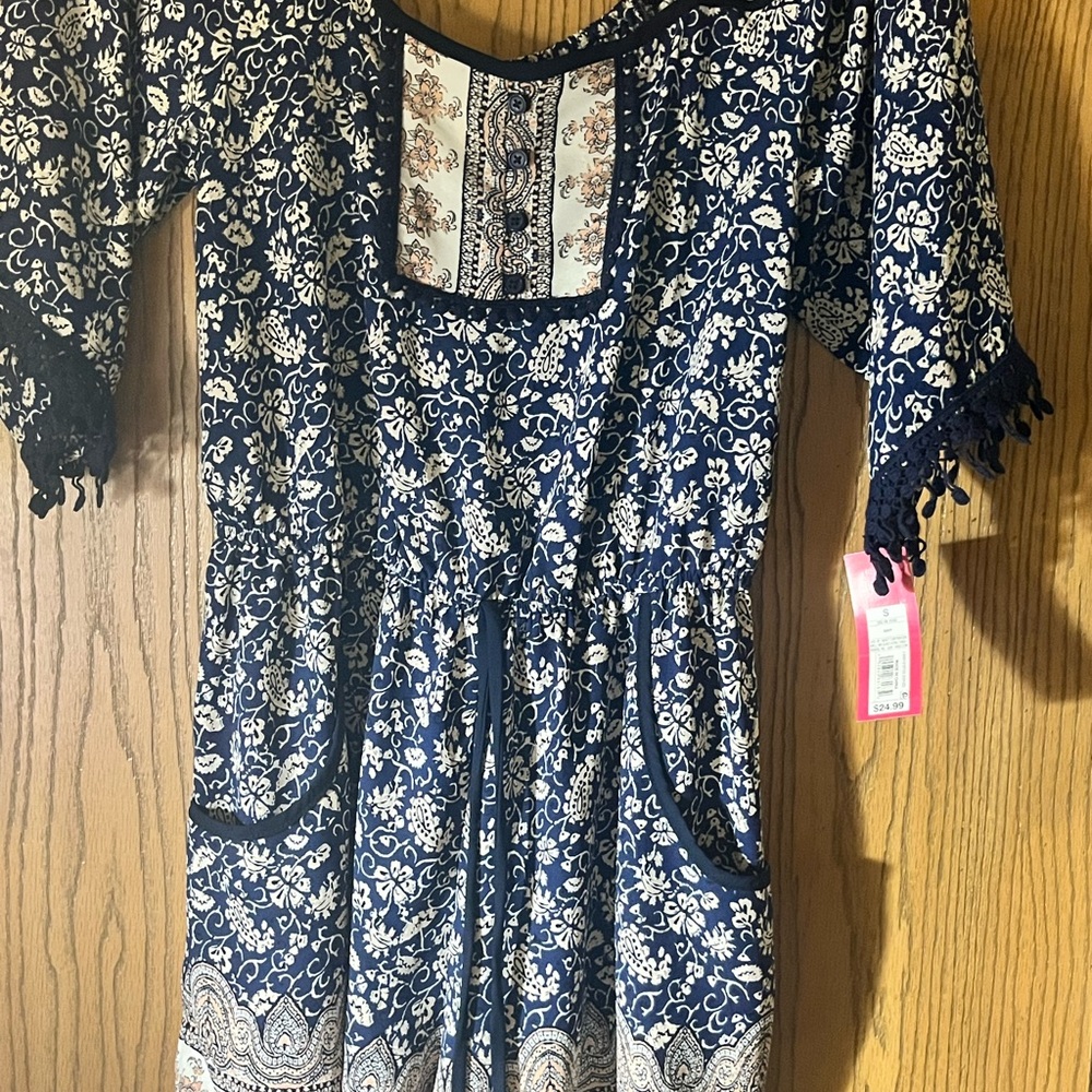 Xhilaration Navy and Cream Paisley Maxi Skirt